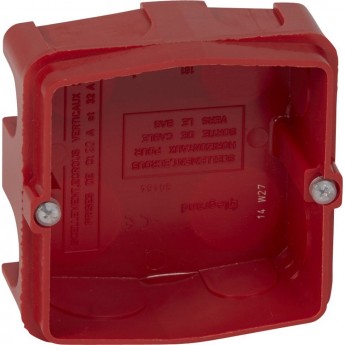 Корпус LEGRAND Batibox кир.ст.для розеток 20/32A глубина 40мм, красный Корпус LEGRAND Batibox кир.ст.для розеток 20/32A глубина 40мм, красный