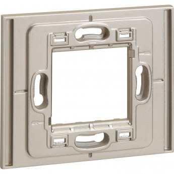 Суппорт LEGRAND для стандартных рамок Celiane с габаритными размерами 82х100 мм белый