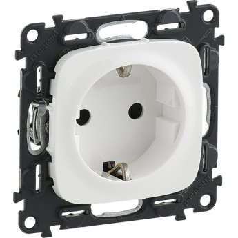 Силовая розетка LEGRAND Valena ALLURE 2К+З 16А 250В с защитными шторками безвинтовые зажимы с лицевой панелью белый Силовая розетка LEGRAND Valena ALLURE 2К+З 16А 250В с защитными шторками безвинтовые зажимы с лицевой панелью белый